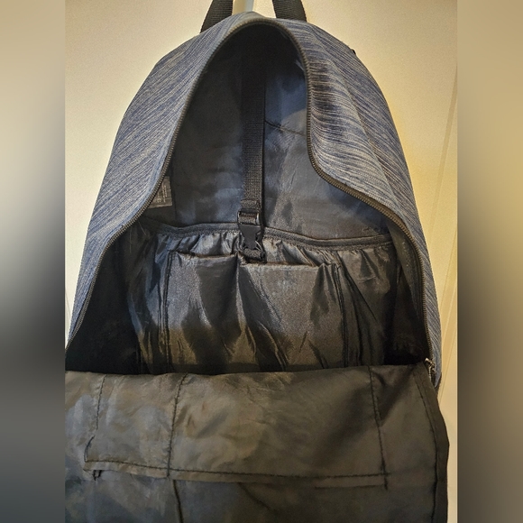 Relay Jean's Book Bag - Picture 3 of 8